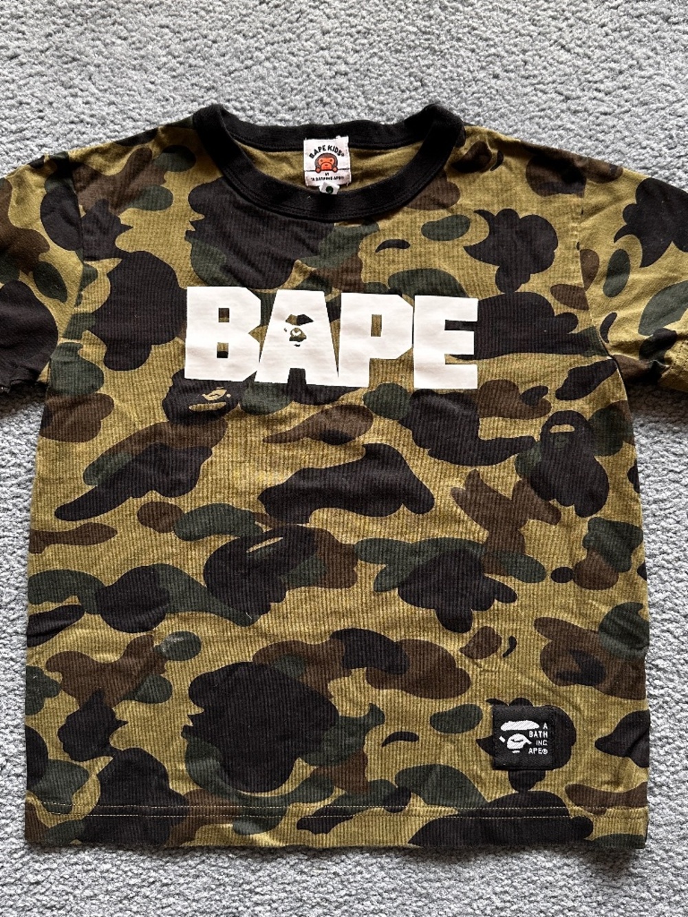 Babe Kids t-shirt - 130 - double sleeve cuffs, camo, great shape!